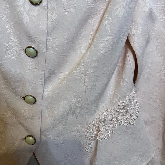 Alisa Light Pink Damask Women's Blazer Suit Jacket and Skirt. Size 10 - Picture 4 of 9